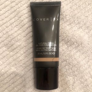 COVER FX Natural Finish Oil Free Foundation